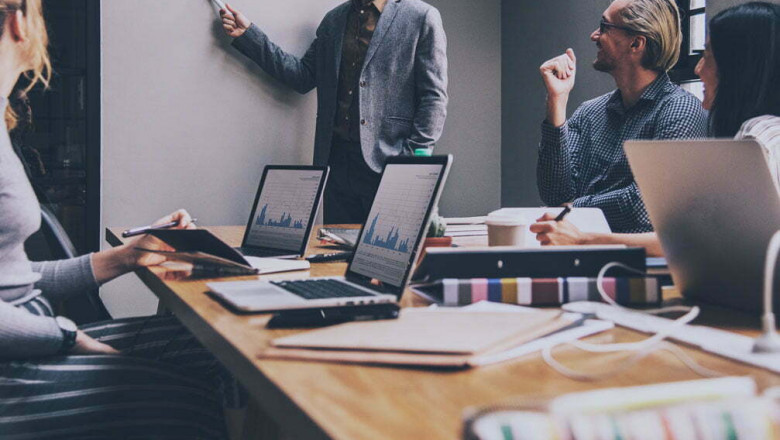 Why a Custom Office Desk Can Make All the Difference in Your Workday