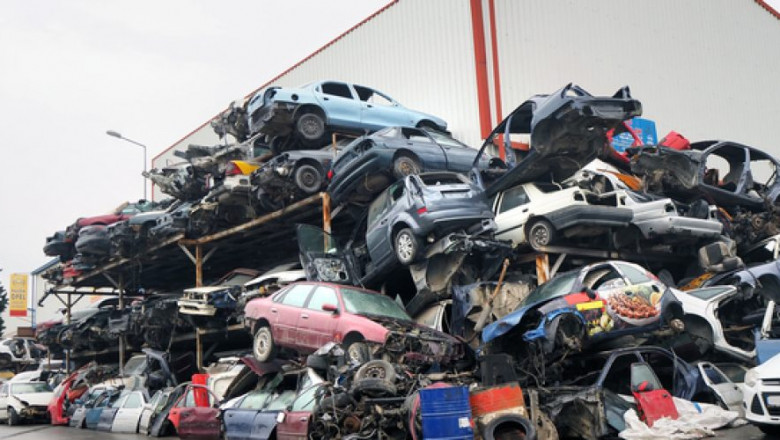 How Car Removal Services Are Supporting Local Economies